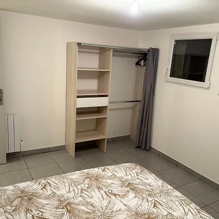 T2 Pour 5 Personnes 1 Chambre Satolas-et-Bonce Exterior photo