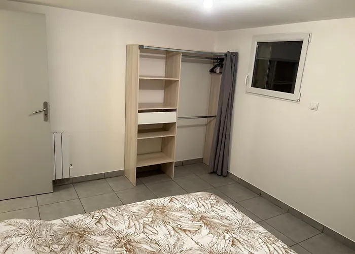 T2 Pour 5 Personnes 1 Chambre